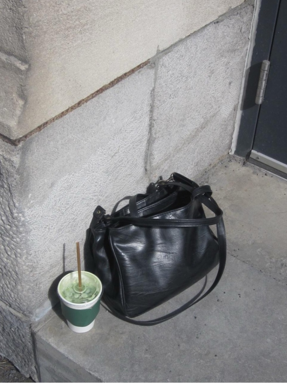 90s chic leather bag Classic Black Leather Shoulder Bag - Everyday Women’s Tote